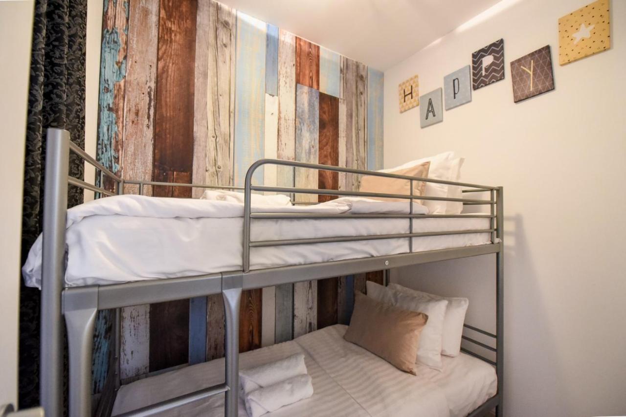 Amazing Location & Elegant Apt - Old Town Apartment Bucureşti Ngoại thất bức ảnh